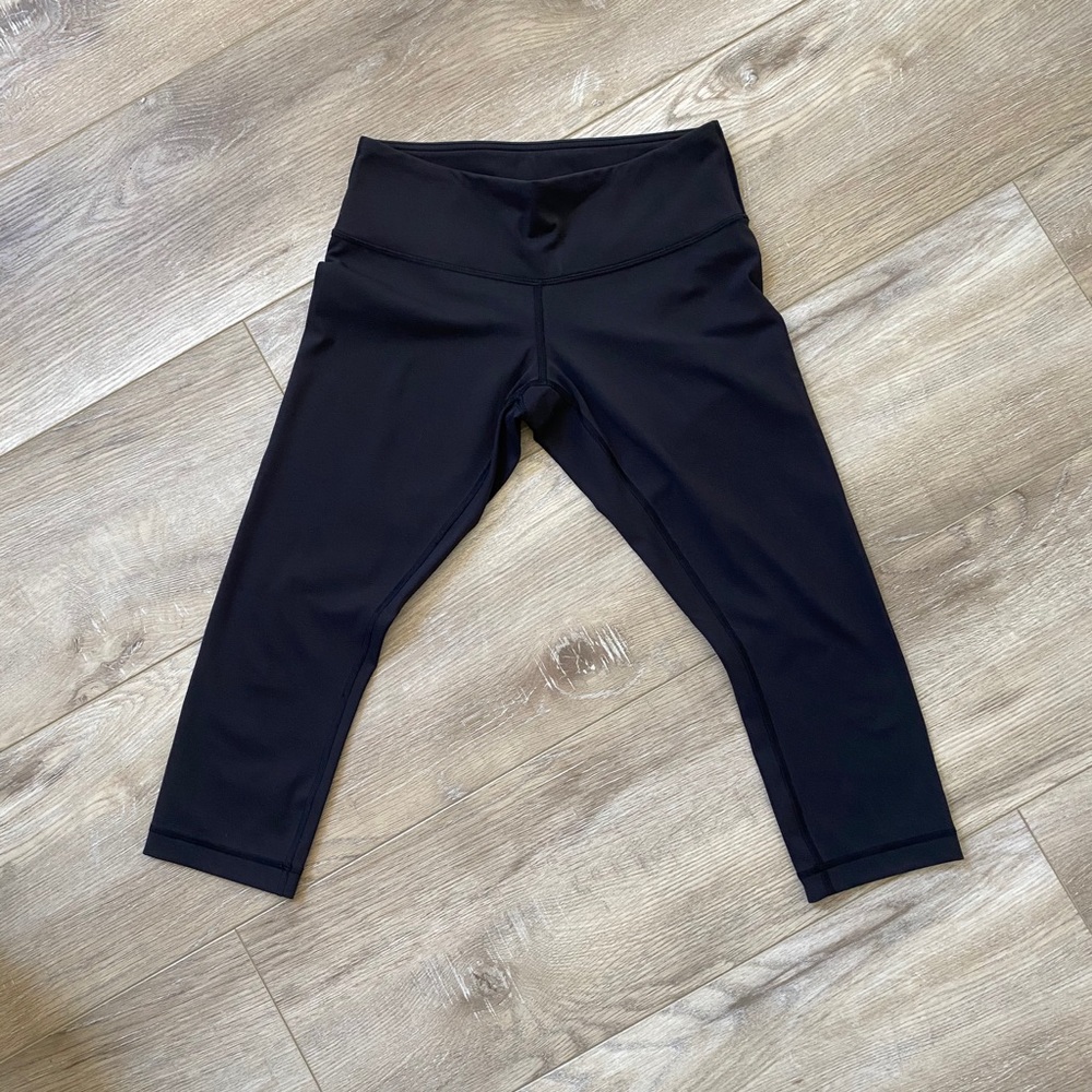 Lululemon wonder under full on luxtreme size 6